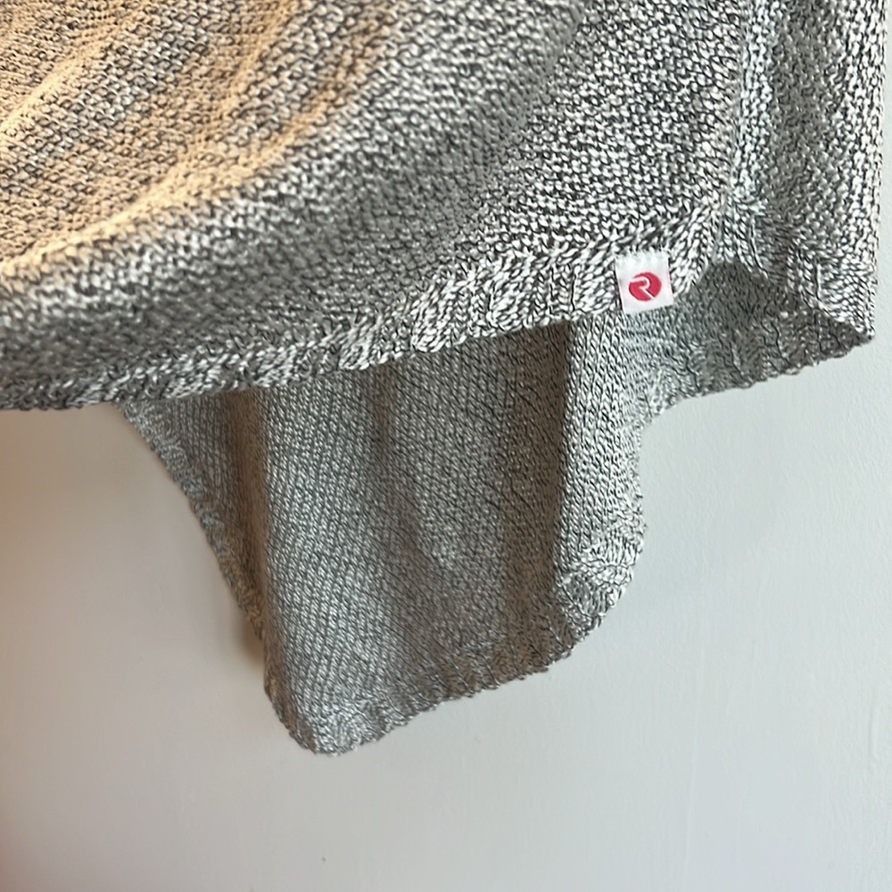 Girls Ripzone Shawl - Picture 5 of 5
